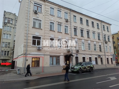 <span style='display: inline-block;'>м. Комсомольская</span>, <span style='display: inline-block;'>торговля и сервис, <span style=