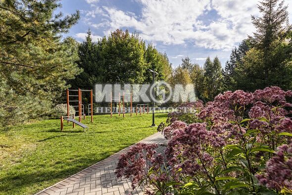 Коттеджный поселок Монтевиль: . Новорижское ш., 23 км от МКАД