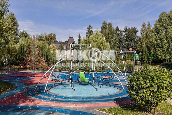 Коттеджный поселок Монтевиль: . Новорижское ш., 23 км от МКАД