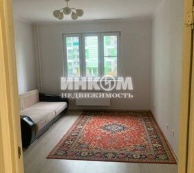 Доля 1/2 в 3-комн. квартире