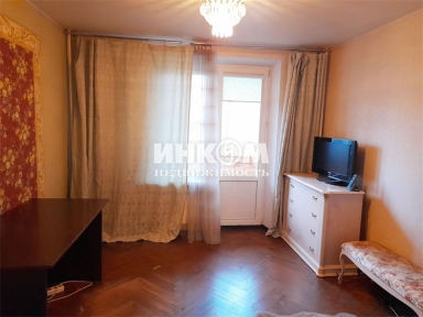 3-х комнатная квартира, Инициативная ул, 8 корп.1