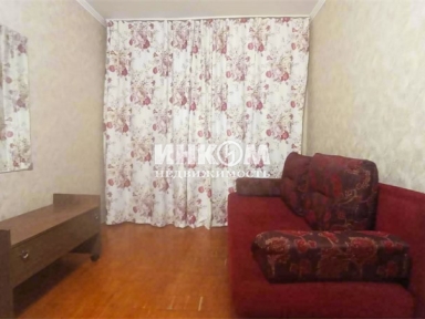 1 комната в 3-х комнатной квартире, Гарибальди ул, 10 корп.2