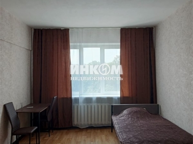 1 комната в 3-х комнатной квартире, Двинцев ул, 4