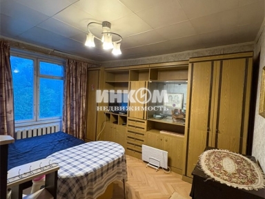 1 комната в 2-х комнатной квартире, Симферопольский б-р, 16 корп.3