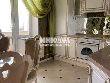 2-х комнатная квартира, Новая Трехгорка мкр, Кутузовская ул, 72Б