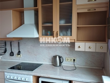 3-х комнатная квартира, Новомарьинская ул, 11 корп.1