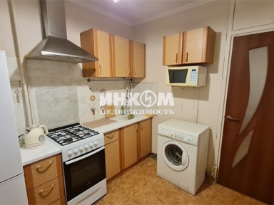 1-комнатная квартира, Кленовый б-р, 6