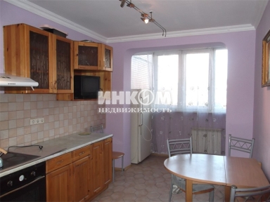 3-х комнатная квартира, Николая Старостина ул, 5