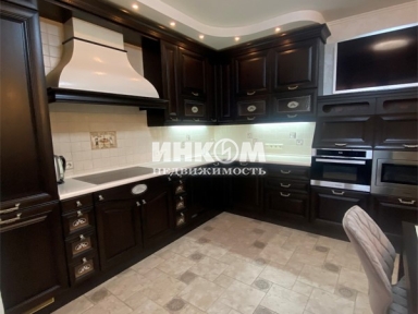 3-х комнатная квартира, Парковая 5-я ул, 6