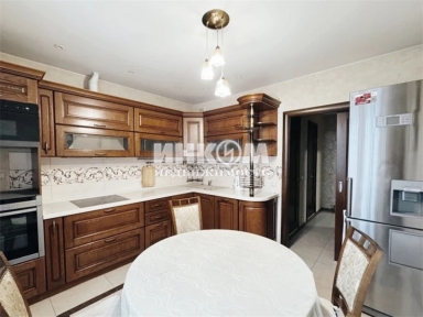 3-х комнатная квартира, Грина ул, 28