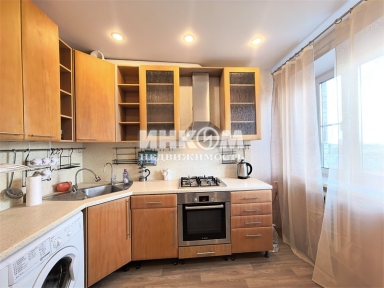 2-х комнатная квартира, Академика Комарова ул, 3