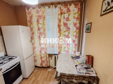 2-х комнатная квартира, Колесовой ул, 4