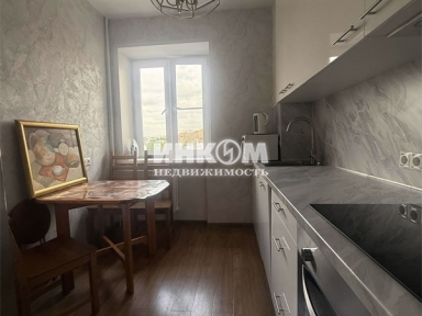 3-х комнатная квартира, Каменщики Б. ул, 15