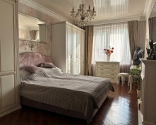 Купить трехкомнатную квартиру в Подмосковье, Космонавтов б-р