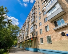 Купить четырехкомнатную квартиру в Москве, Барклая ул