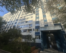 Купить трехкомнатную квартиру в Москве, Строгинский б-р